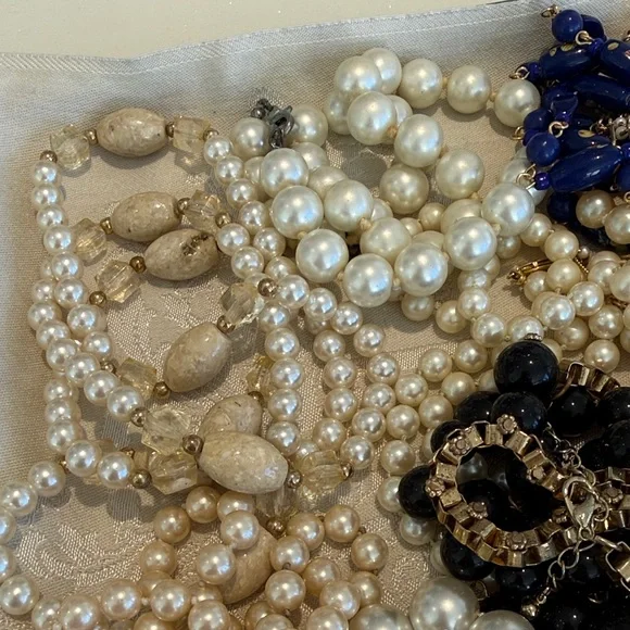 Elegant Pearl and Bead Jewelry Collection #153 - Picture 2 of 13